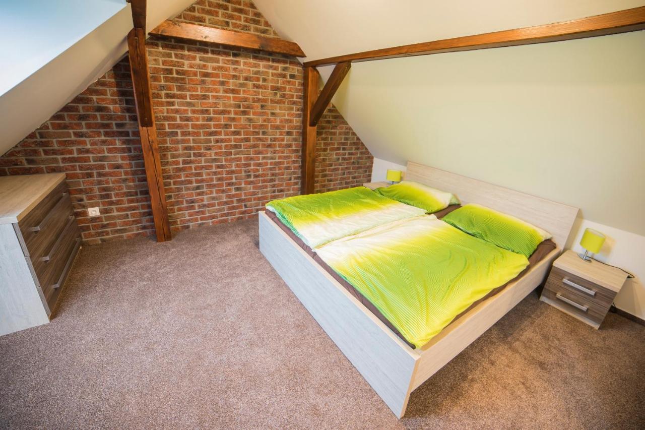Apartman Dvorce Stráž nad Nežárkou Extérieur photo