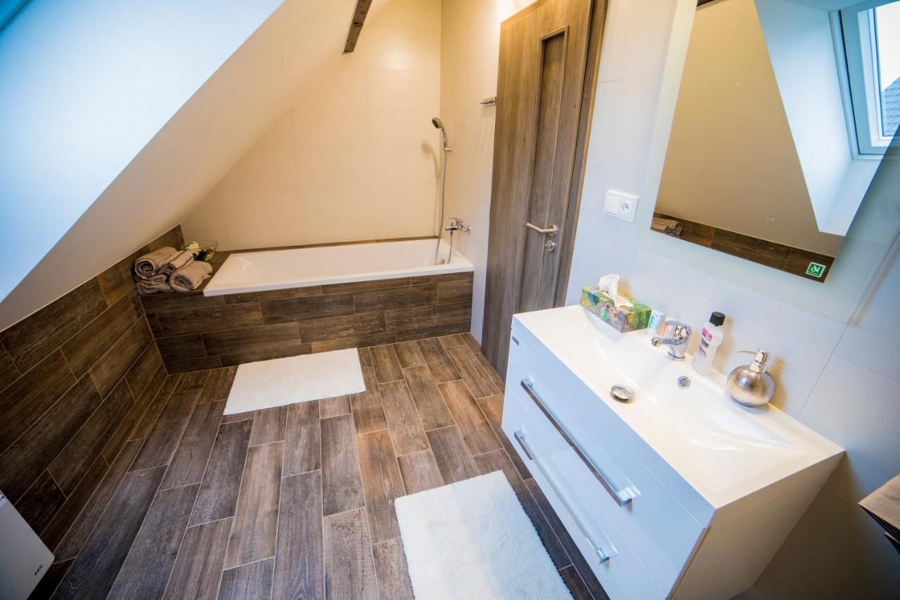 Apartman Dvorce Stráž nad Nežárkou Extérieur photo